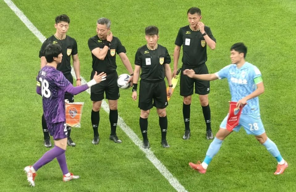 纪鑫龙