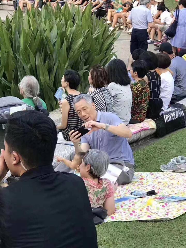 大风编译| 72岁新加坡总理李显龙辞职：执政20年没有遗憾，卸任后将读书看娃、学习AI和摄影_腾讯新闻
