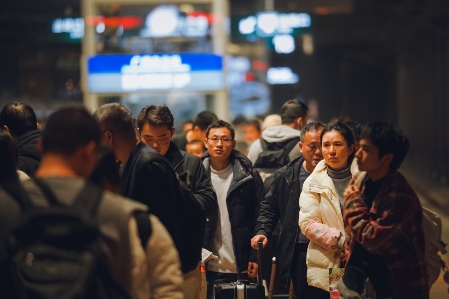 春运前29天广铁到发旅客超1亿人次,创同期历史新高_腾讯新闻