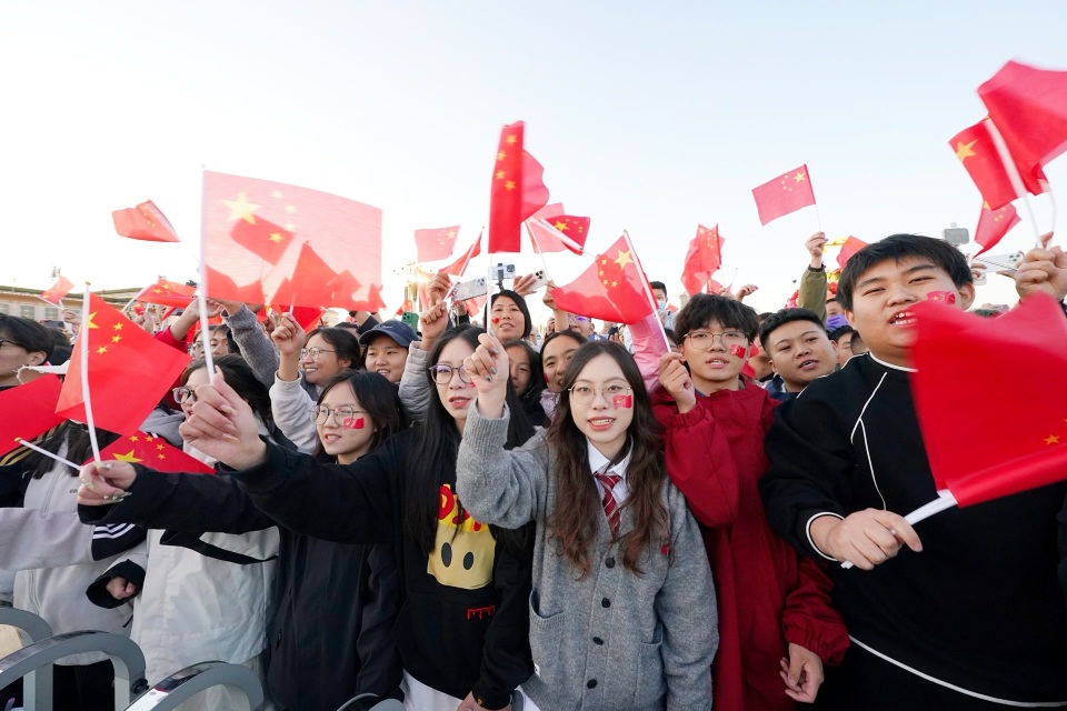 1000万人照片图片