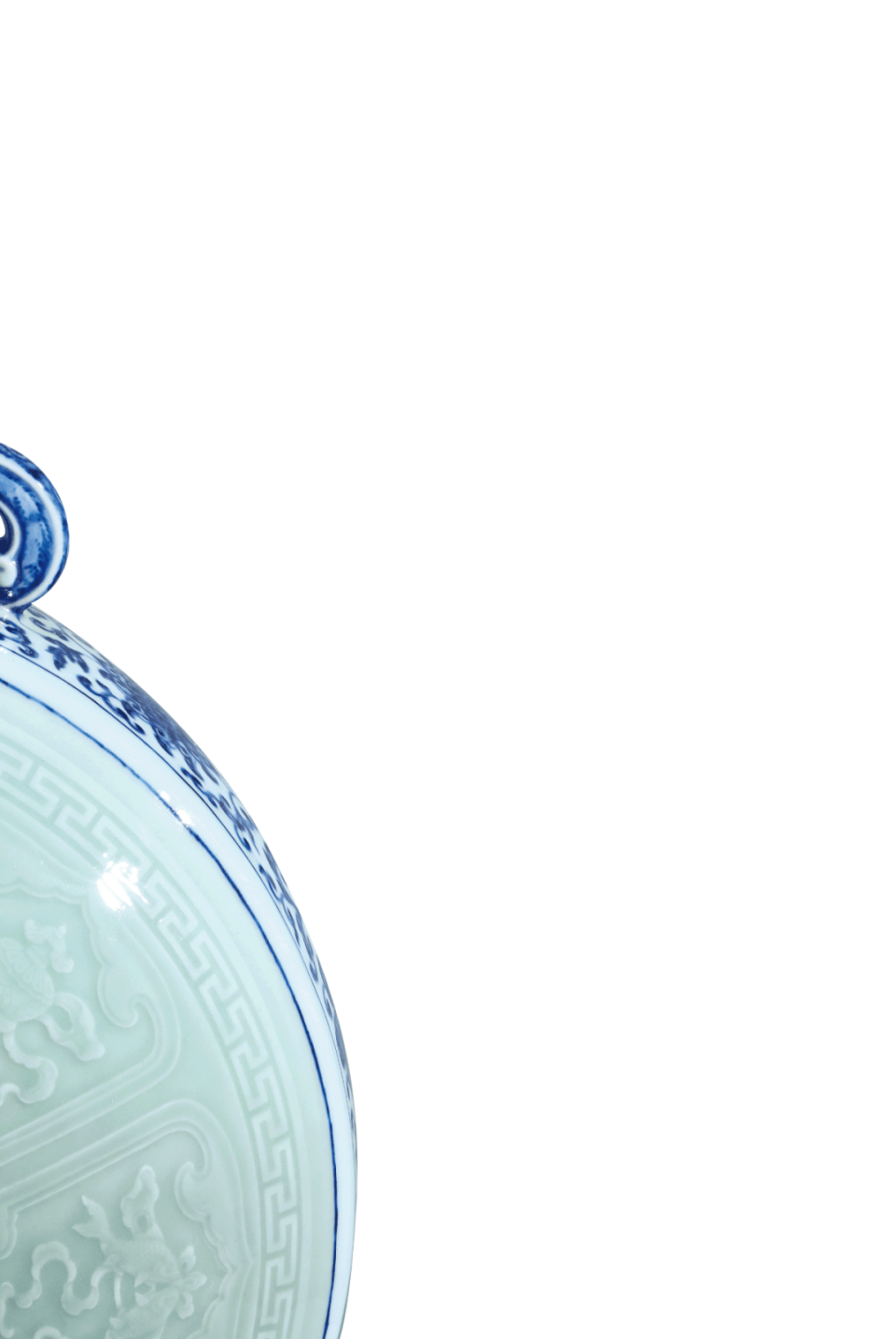 北京保利拍卖丨以器载道：清乾隆粉青釉青花八吉祥纹螭耳抱月瓶-腾讯新闻