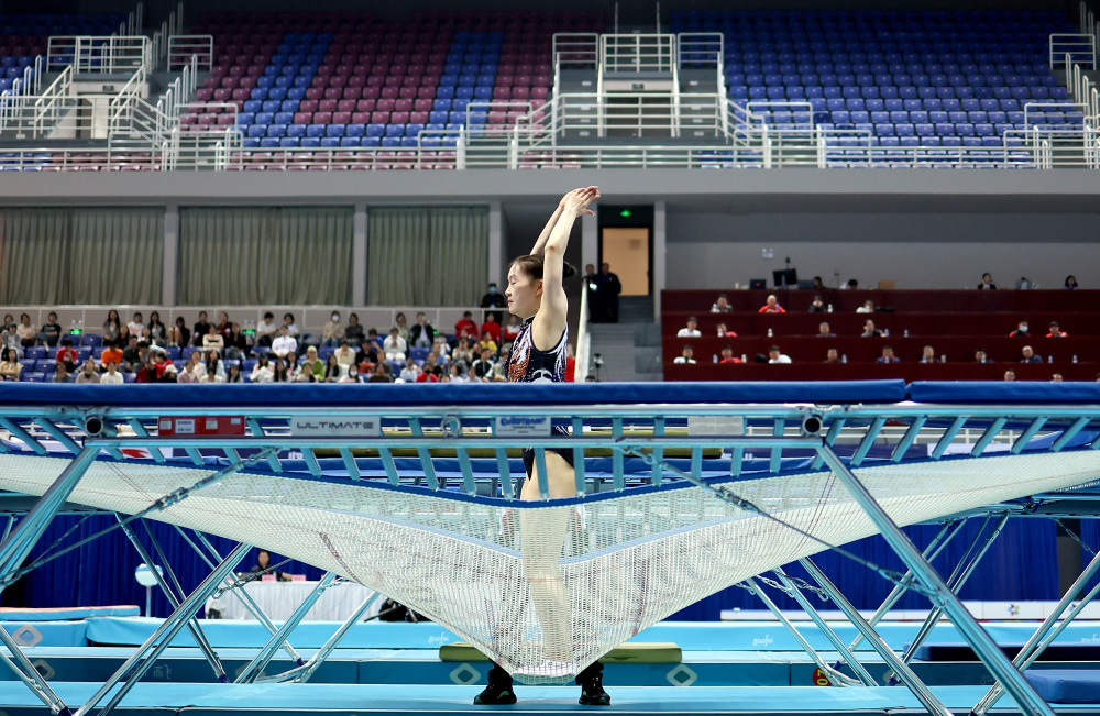 蹦床——全国冠军赛:女子网上个人半决赛赛况