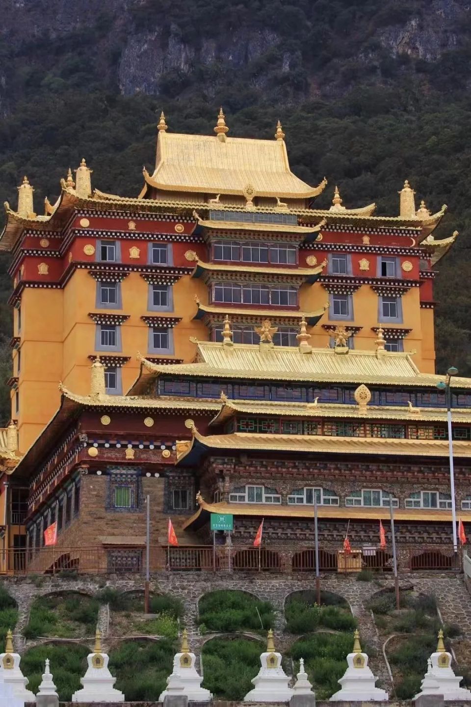 竟藏在这个鲜为人知的人间仙境,没有门票和游客!