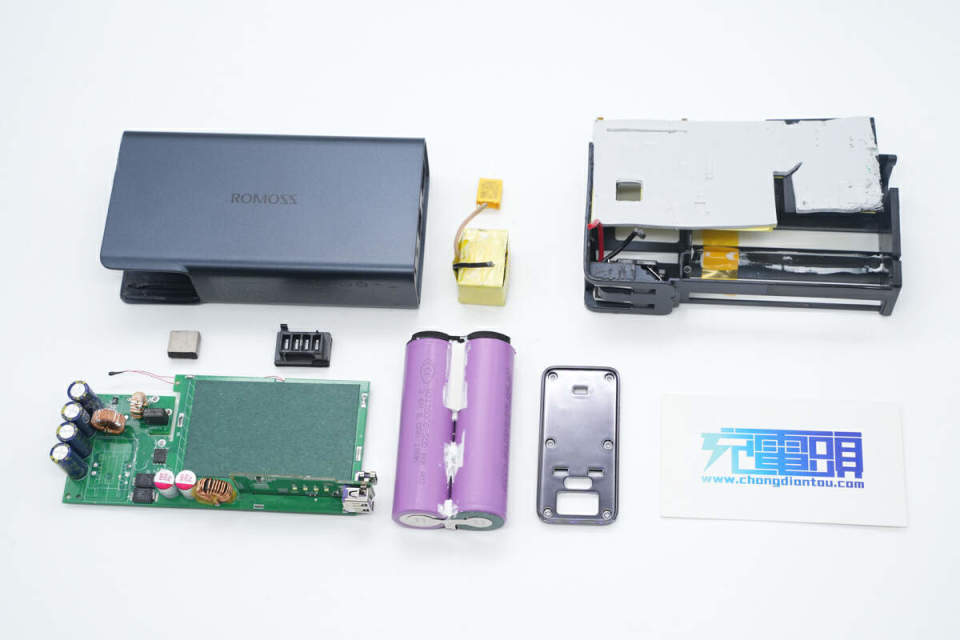 10000mah容量锂电池电芯加持,罗马仕67w超级快充移动电源拆解_腾讯