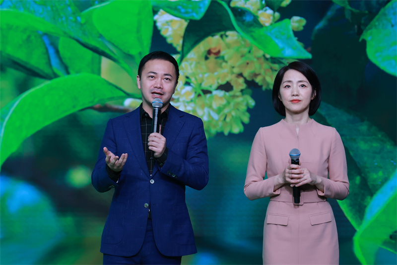 文化和旅游部党组成员,副部长卢映川,新华社党组成员,秘书长景如月