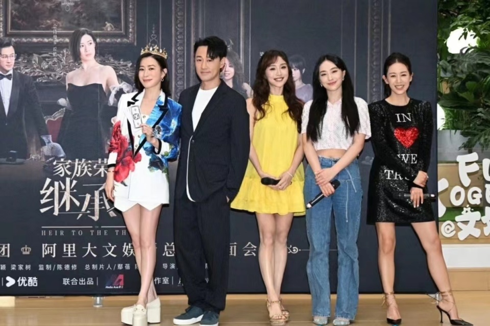 专访 | 陈滢：丰富自己的内心世界，才能在演艺道路上走得更远_腾讯新闻
