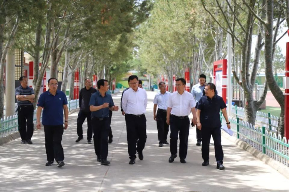 张继东调研高考考前准备工作