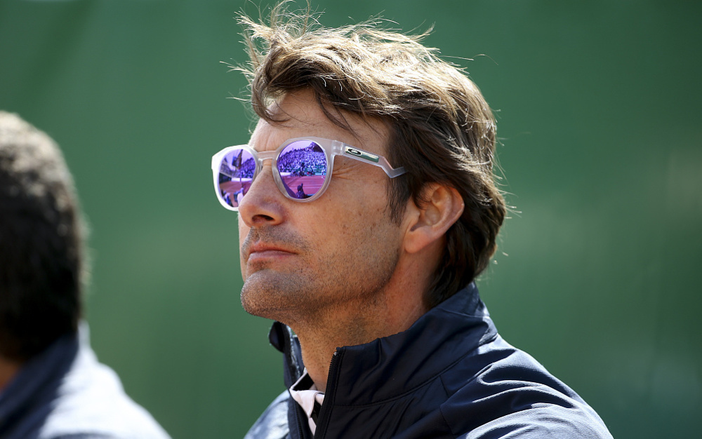 费雷罗再谈德约澳网腿伤,王欣瑜单输双赢,穆雷进四强_腾讯新闻