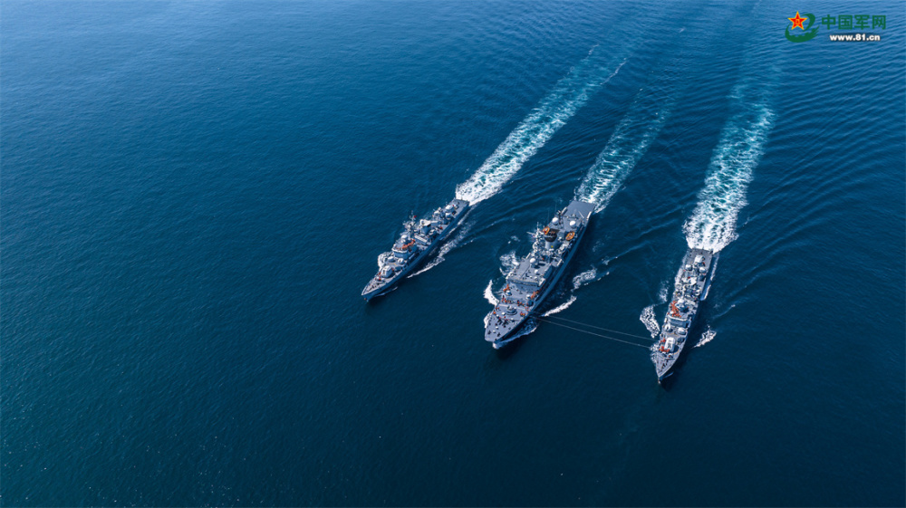 高清大图铸舰深蓝大连舰艇学院学员实战化演练拉开帷幕