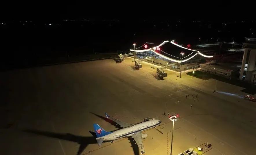 鹤壁人坐飞机方便了今天这个机场试飞成功
