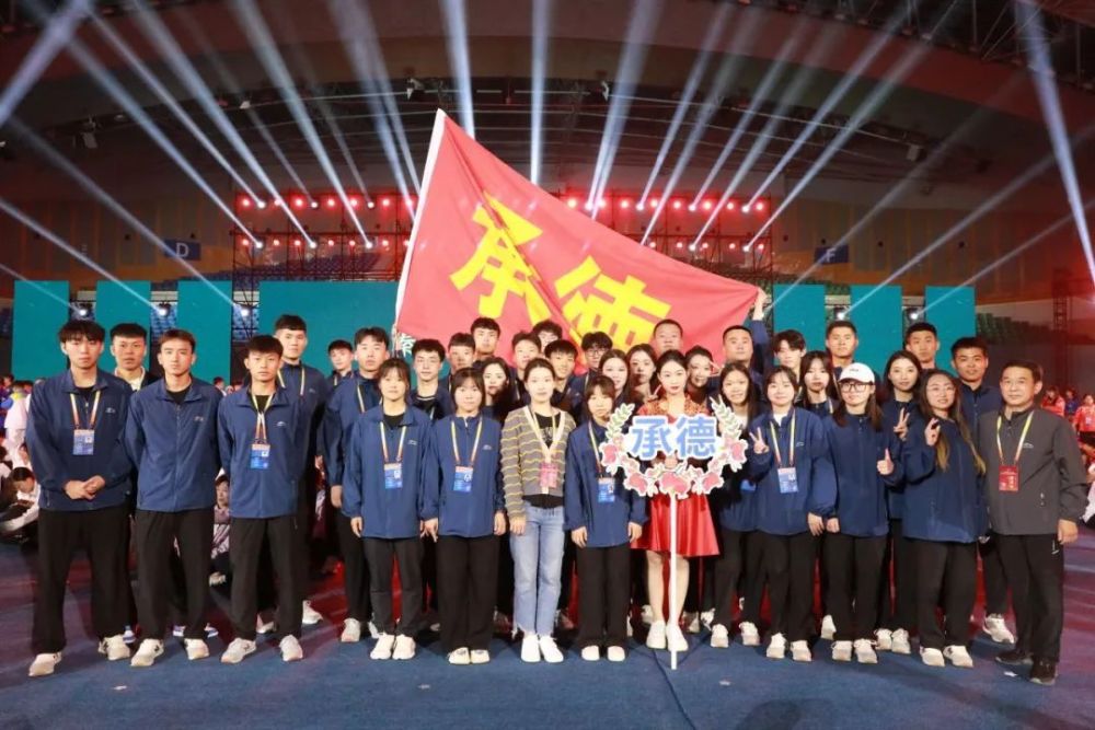 载誉而归承德代表团在省第十一届少数民族传统体育运动会上获佳绩