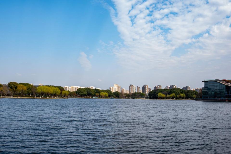 春日"沪"水游丨青浦:湖畔春色别样浓——夏阳湖_腾讯新闻