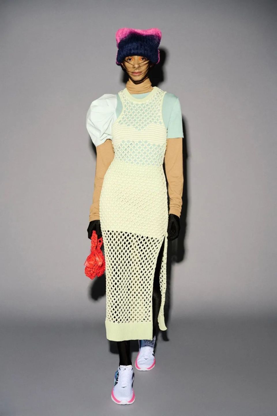 针织设计 | 针织上的3种开叉设计手法,附50图秀场案例