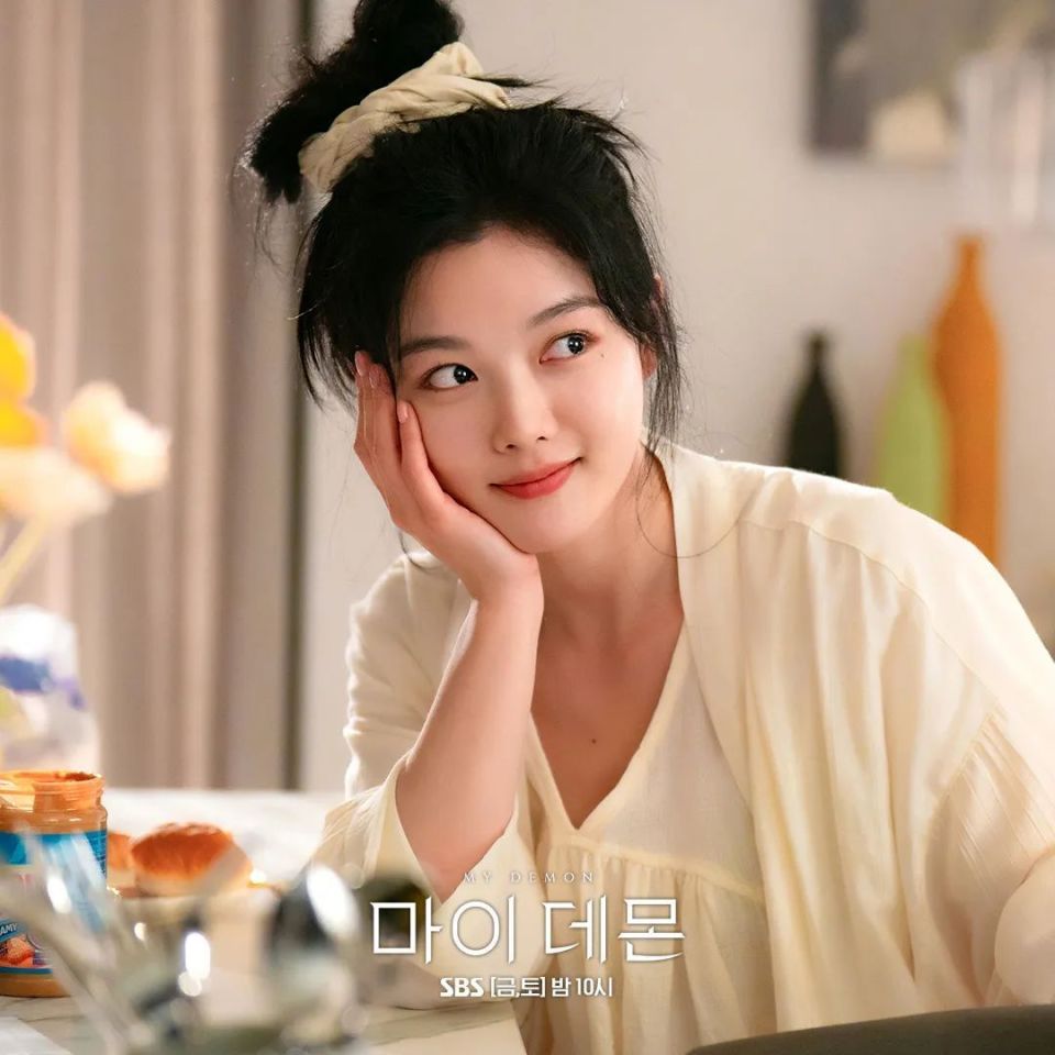 金裕贞的"野生睫毛",是刷出来的?