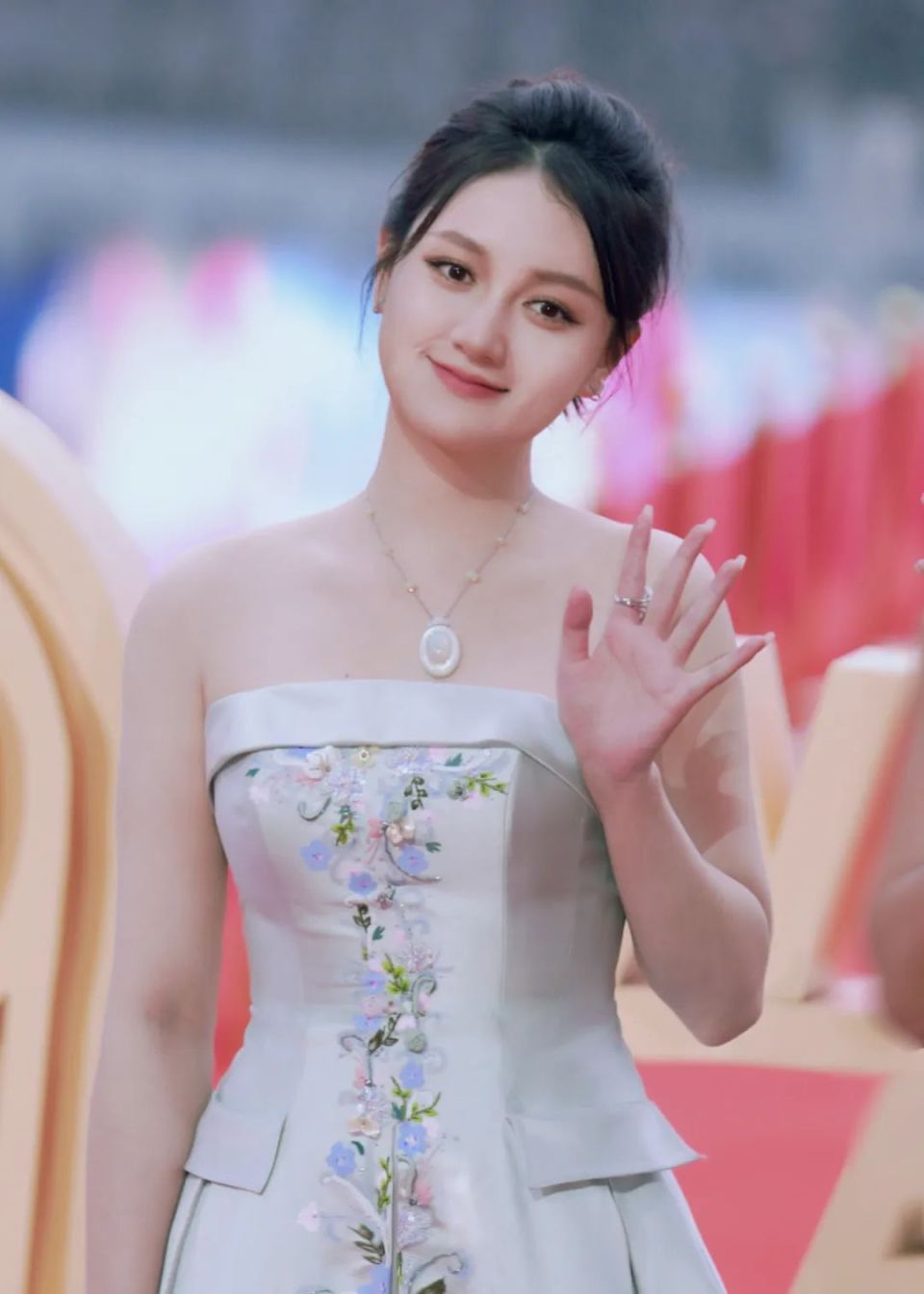 董思怡亮相横店影视节第九届67文荣奖