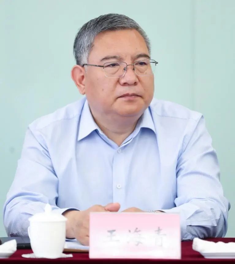 第二期鲁迅文学院文化润疆作家培训班开班