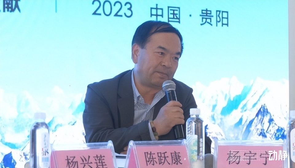 一颗"金钉子"》为他撰写赵元龙先生传记提供了丰富的素材和生动的细节