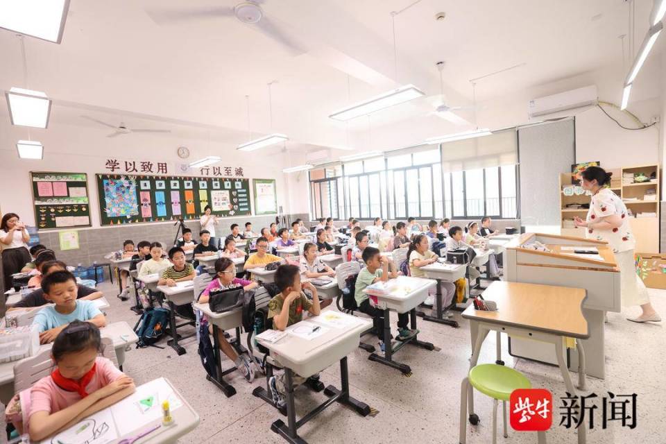 苏州小学开学图片