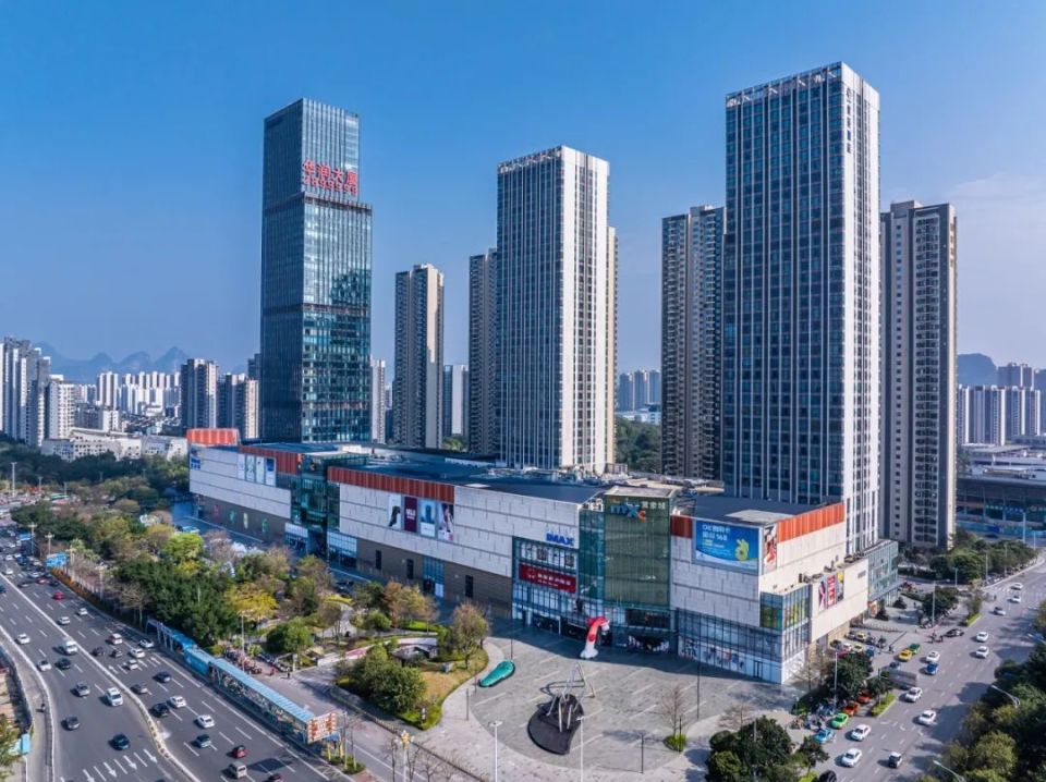 柳州建发·央玺,傲立桂柳路城市主轴,万象cbd与城中cld双核芯价值赋能