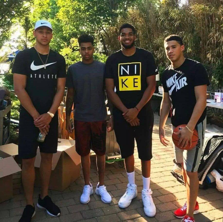 拉塞尔:唐斯和布克在不断提升标准 我不会让自己落后他们两人