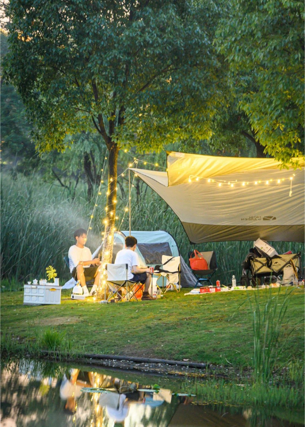 撒野露营经济一顶帐篷撑起的诗和远方