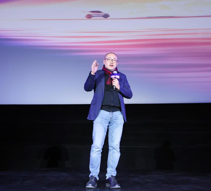 智驾竞争加剧后要迈入新阶段？地平线CEO余凯：2025年将迎来拐点，三年实现“脱手开”_腾讯新闻