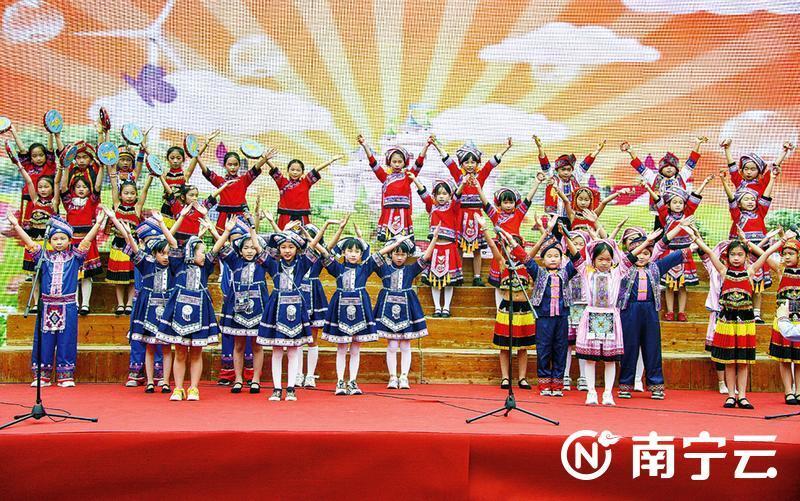 南宁市中小学幼儿园开展多彩"三月三 " 活动弘扬传统文化_腾讯新闻