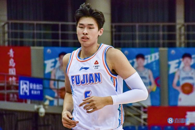 邹阳17中7拿到16分10板 正负值 6_腾讯新闻