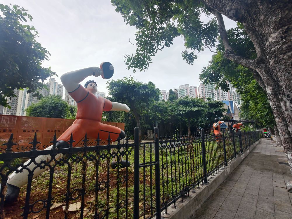 不卖货，搞体育？被网友骂惨的宜欣广场，又搞事情了_腾讯新闻