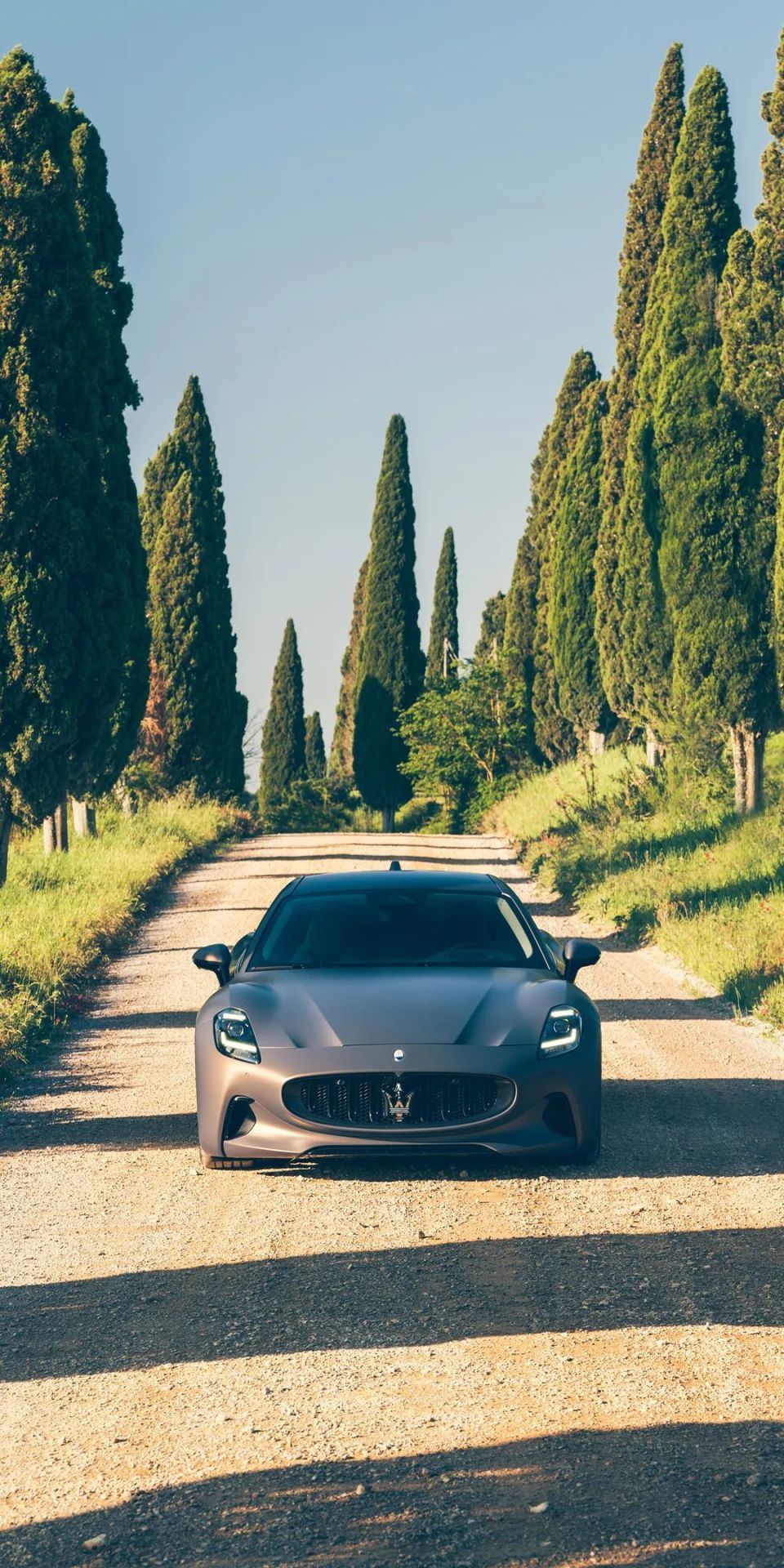 玛莎拉蒂首款纯电跑车百公里加速27秒