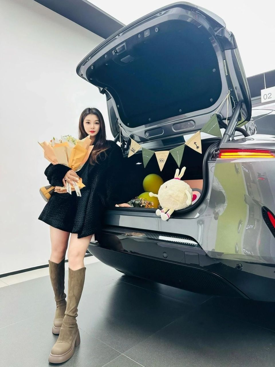 或许只有长腿小姐姐,才能征服的大玩具阿维塔11【提车照15】