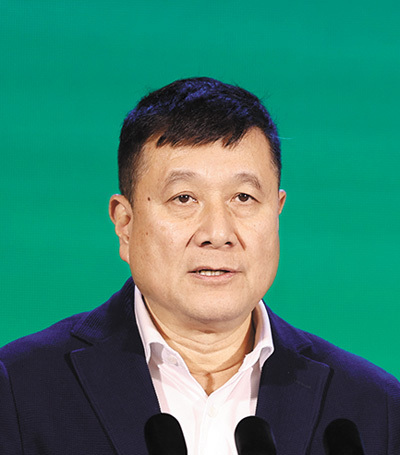 有限公司副总经理  郑  衡京东集团副总裁  曾  晨内蒙古伊利实业集团