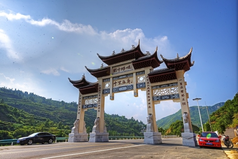 开阳县南江乡和美乡村展新颜幸福画卷徐徐开