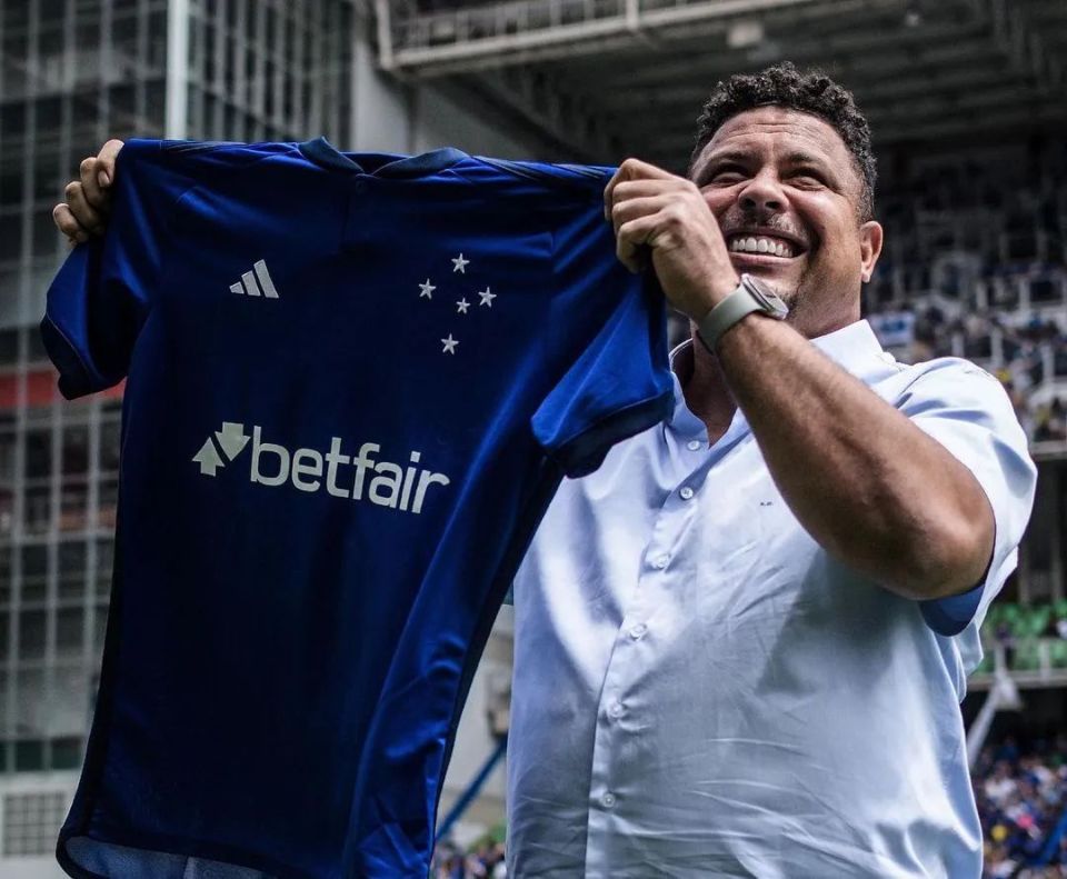 身为俱乐部老板的"外星人",也逃不过地球人的宿命