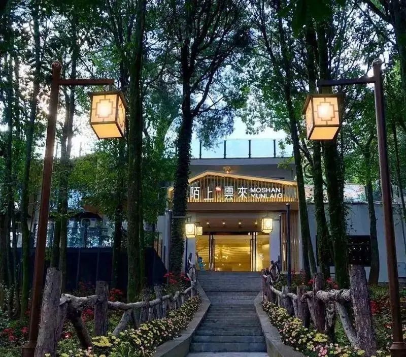 夏日的楚雄到底有谁在啊?