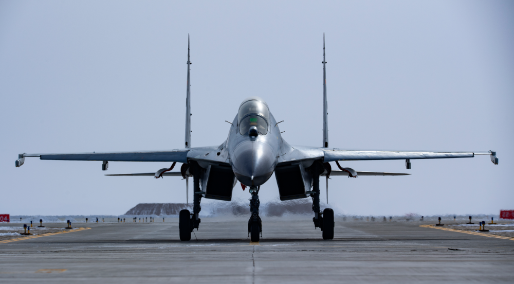 空军战鹰大漠高清训练大片!霸气值拉满_腾讯新闻