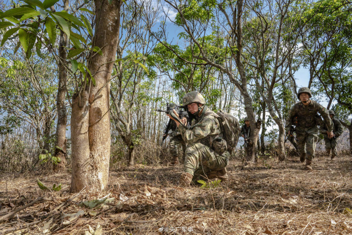 滇西高原直擊陸軍官兵火熱練兵場