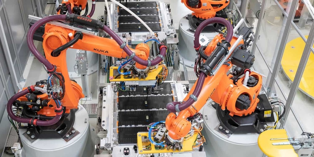 加速转型宝马准备在雷根斯堡工厂生产ix2ev