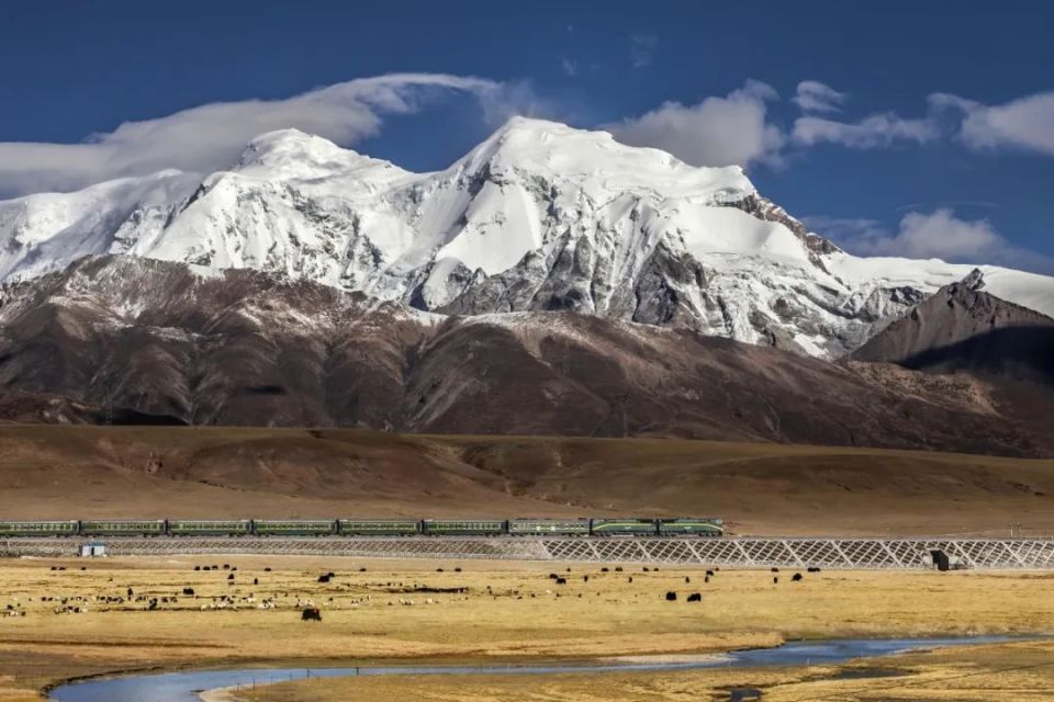 火车窗外的风景,你认出是哪里了吗?