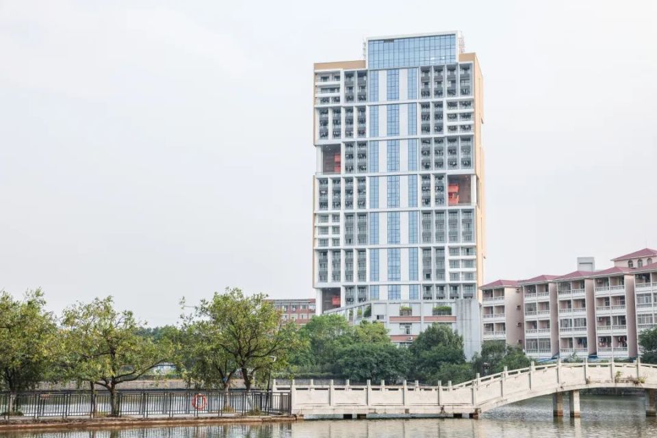 广州商学院丨校园环境好,教学质量高,是求学的好去处!