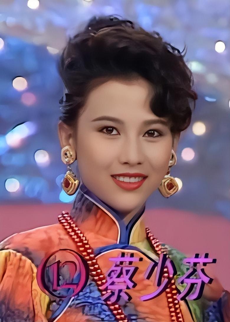 蔡少芬晒洪欣陈法蓉素颜照,岁月不败美人!她们年轻时候的颜值更绝!