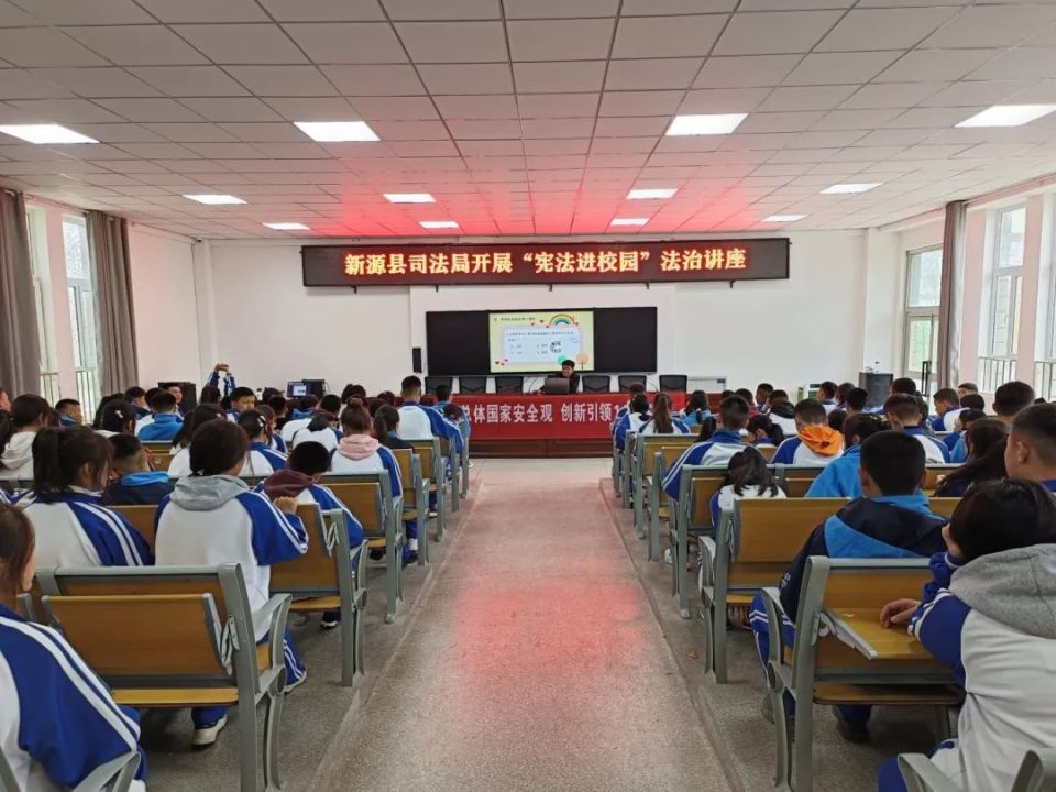 "食药环"安全检查4月12日,乌苏市公安局深入辖区场所开展"食药环"安全