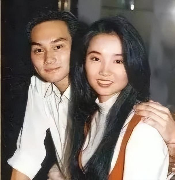 67张智霖被星探挖掘的进娱乐圈那年,才20岁,这一年他搭档许秋怡发布