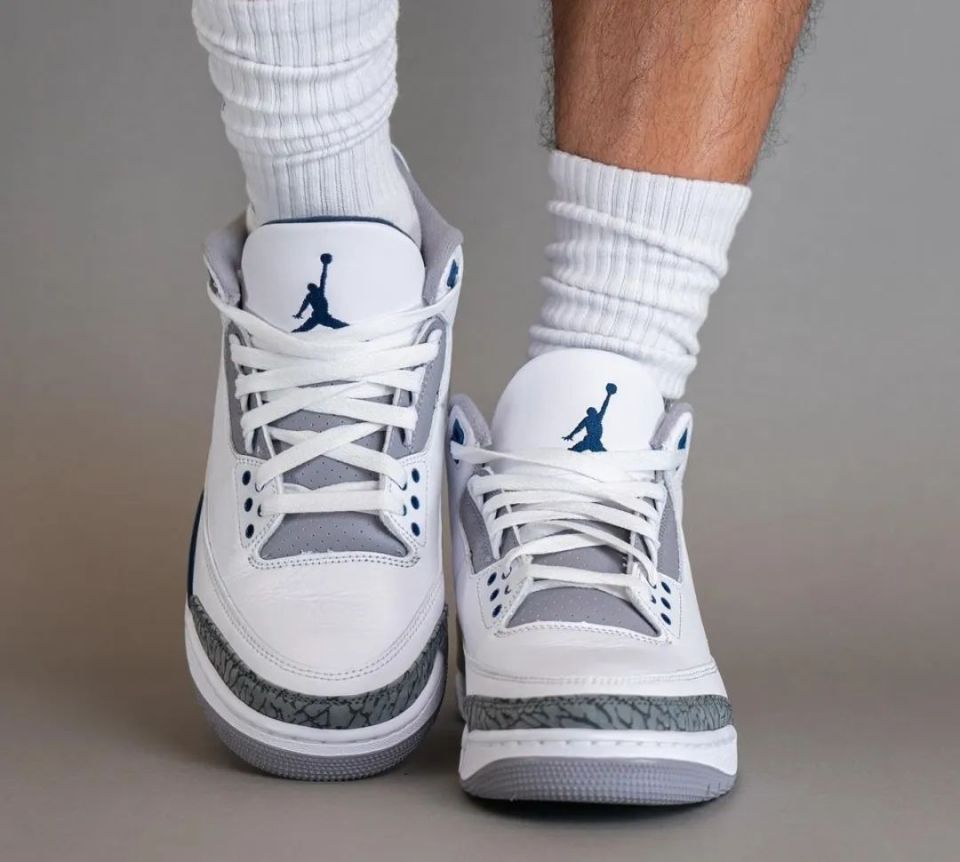 「午夜蓝」aj3 最新上脚曝光!你种草了吗?_腾讯新闻