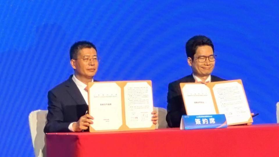 鲁港携手谋发展,省财政厅与香港财库局签署战略合作协议