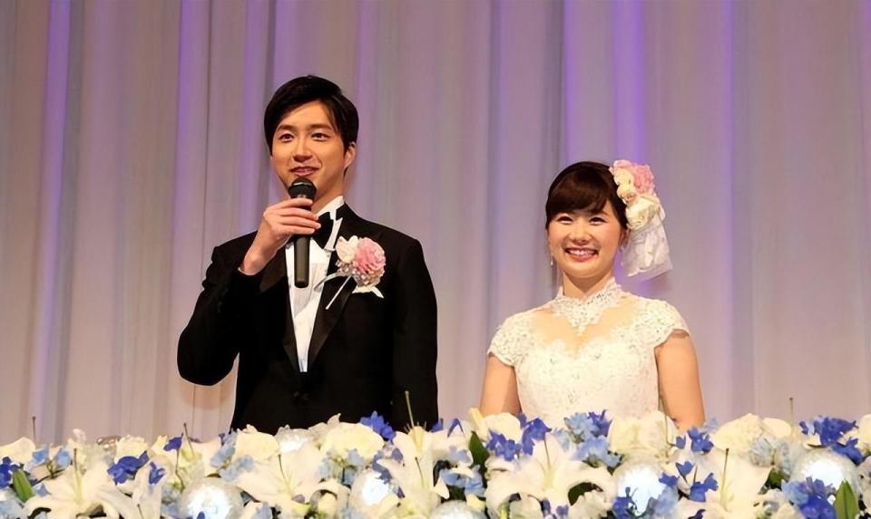 江宏杰晒儿女合照 与福原爱和解后首次与儿女过端午