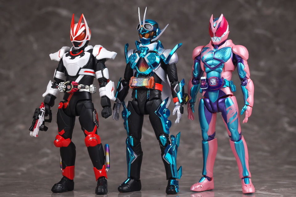 假面骑士歌查德shf手办实物测评 涂装效果顾此失彼 整体表现一般_腾讯