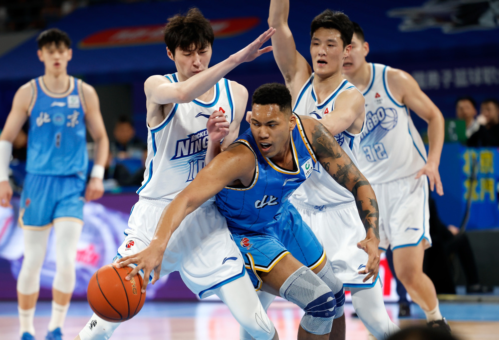 篮球cba常规赛北京北汽对阵宁波町渥