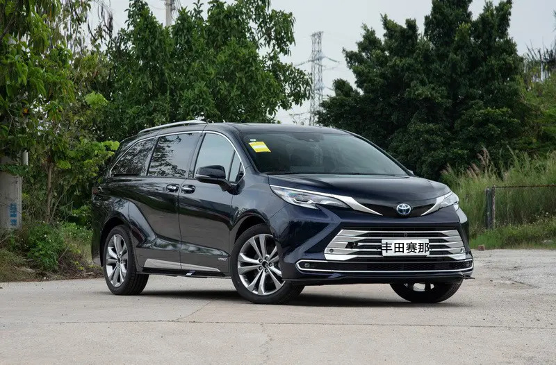 预算30-40万买车,三个主流mpv怎么选?新岚图梦想家:量大管饱_腾讯新闻