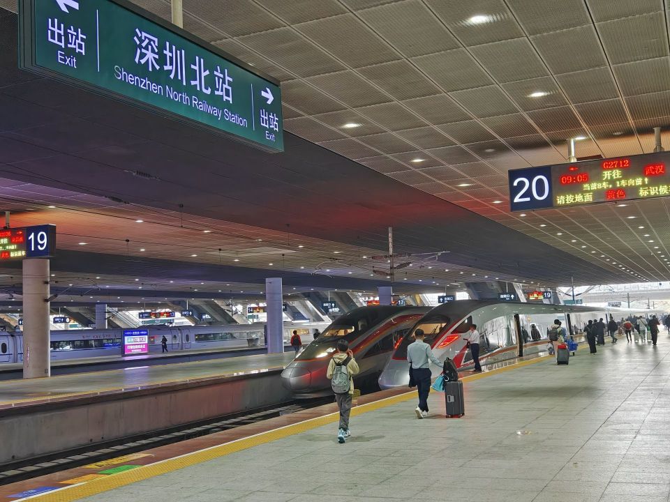 深圳铁路春运9天到发旅客471万人次_腾讯新闻